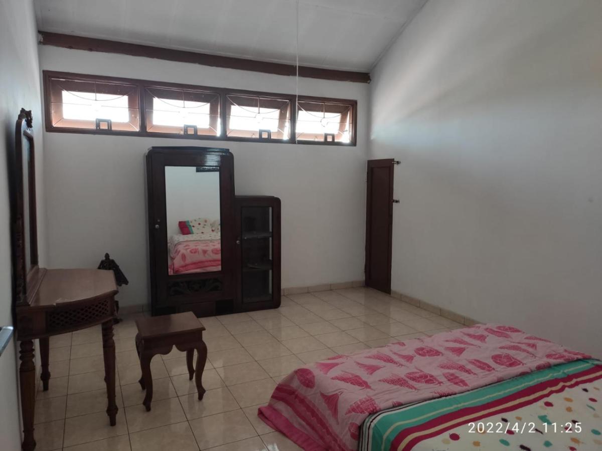 Kelana 2 Nice Homestay Semarang Kültér fotó